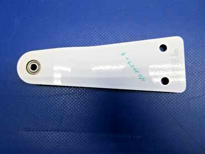 Cirrus SR20 / SR22 Aileron INBD Hinge P/N 16818-003 NOS (0326-899)3