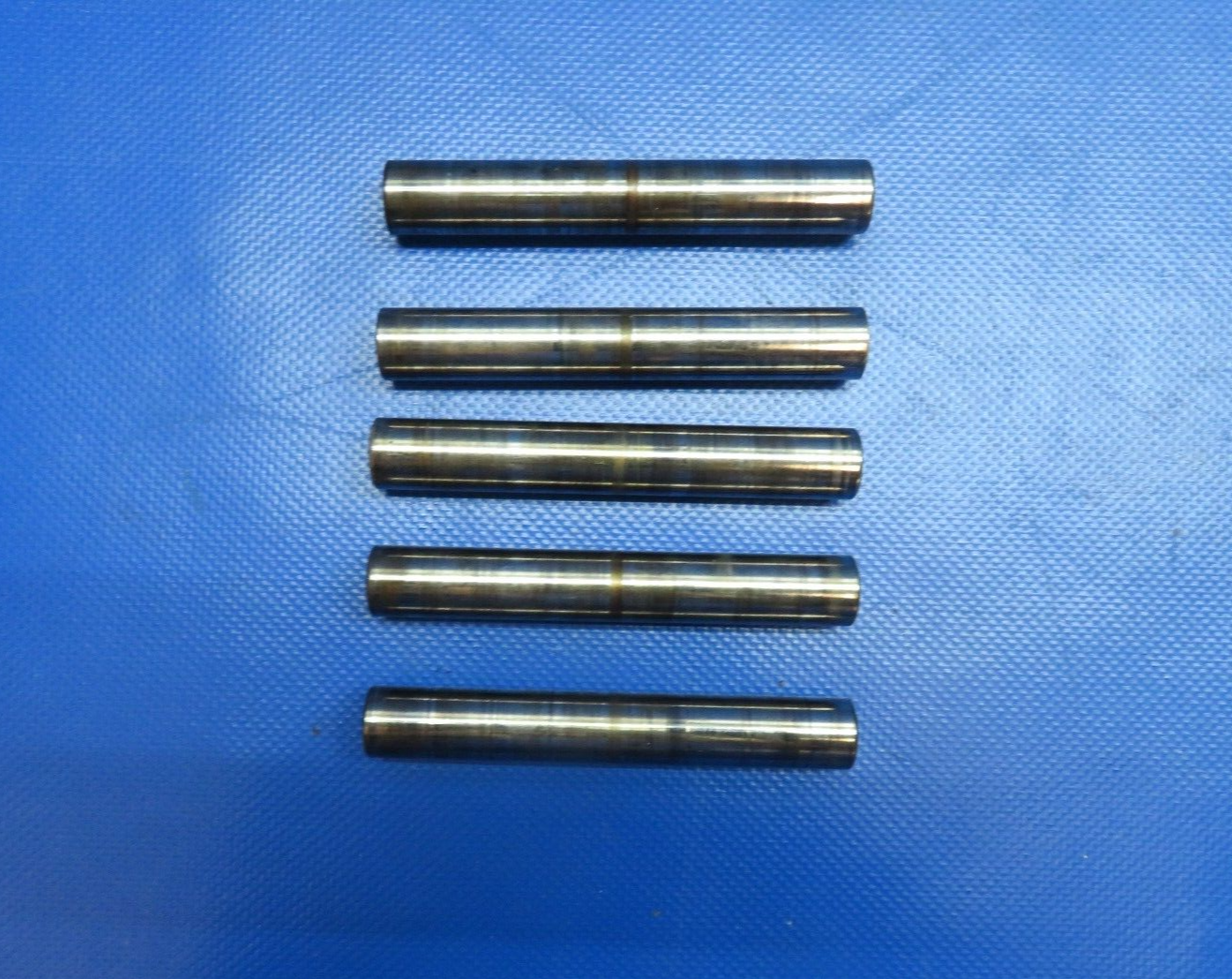 Continental O-300-D Rocker Valve Shaft P/N 21153 LOT OF 5 (0624-1766)