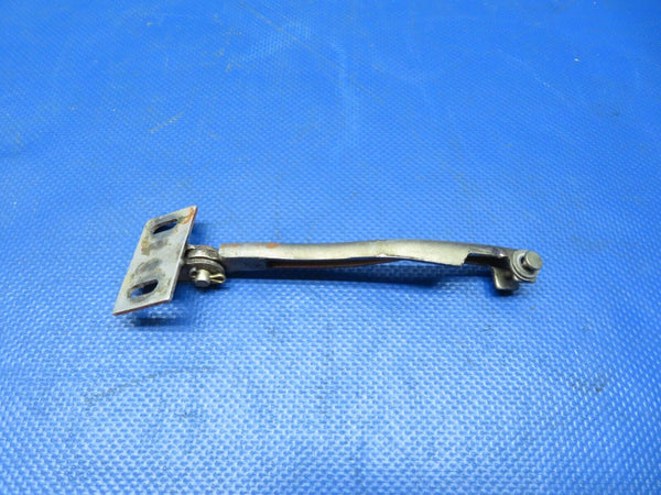 Cessna 180 / 180K Cabin Door Arm Assy LH P/N 0711040-3 (0724-144)