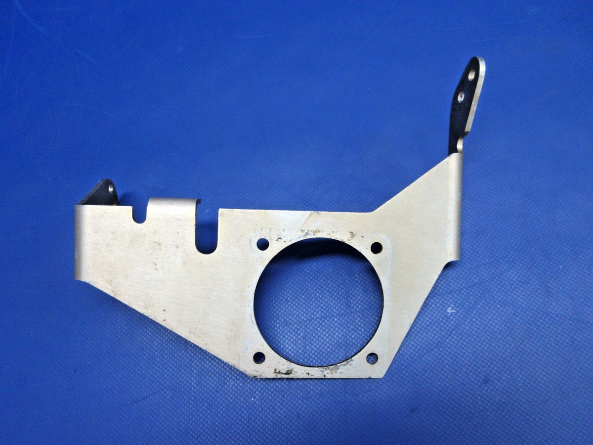 Beech C23 Sundowner Carburetor Air Box Bracket (0526-886)3