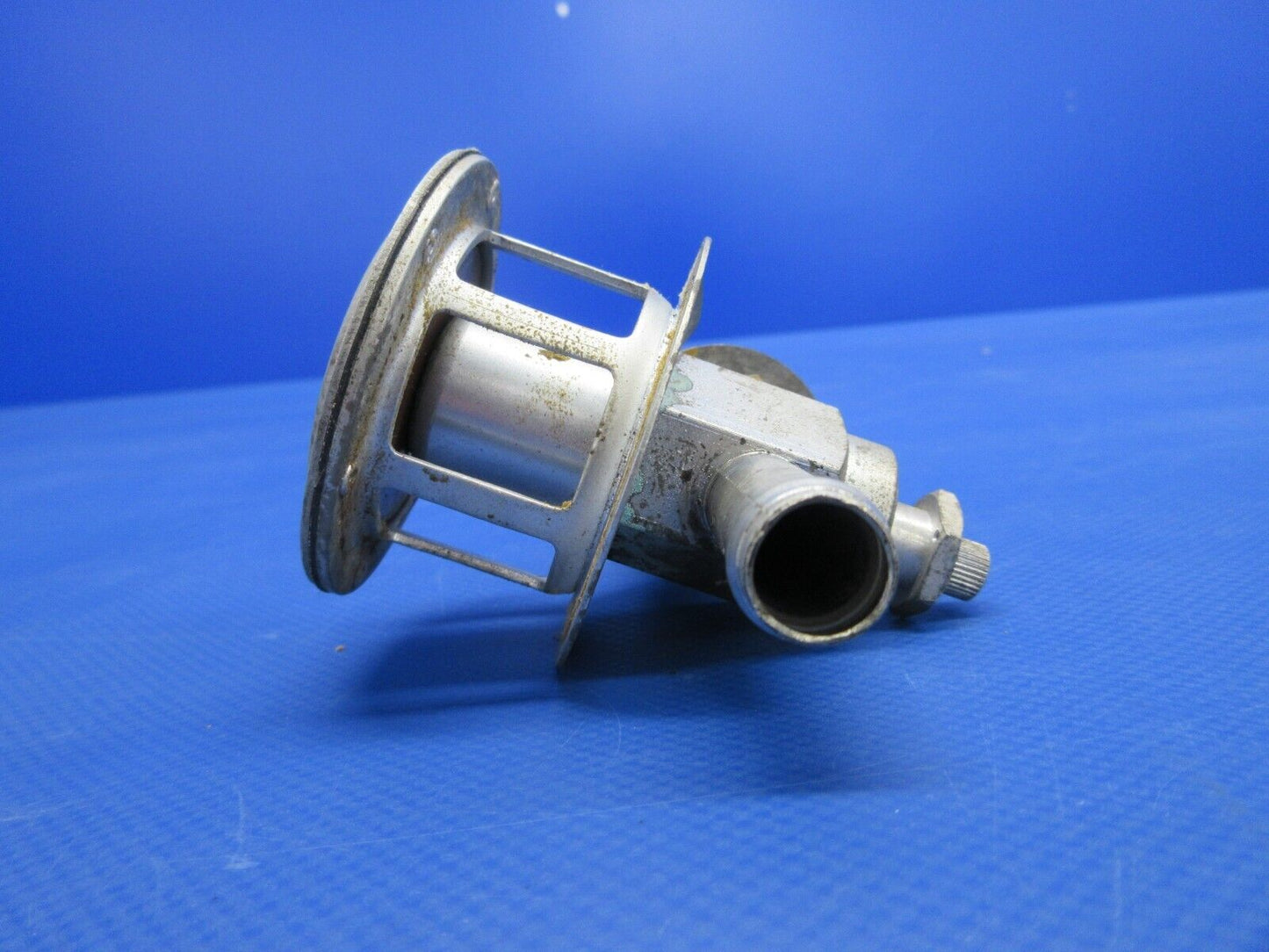 Beech 19A Musketeer Airborne Vacuum Relief Valve P/N 133A3 (0424-1329)