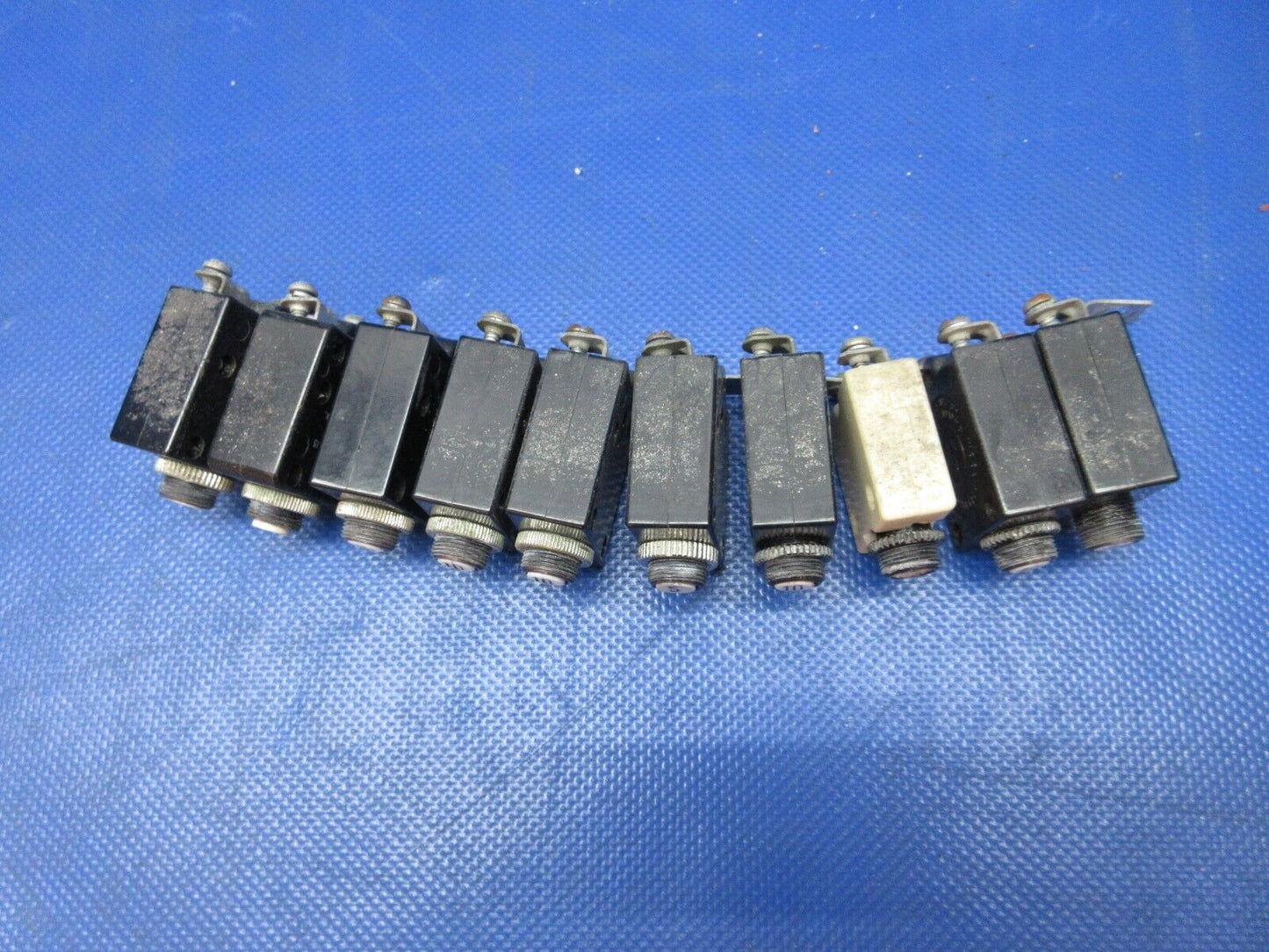 Cessna Wood Electric Circuit Breakers P/N 1600-041-01008 LOT OF 18 (0924-1367)