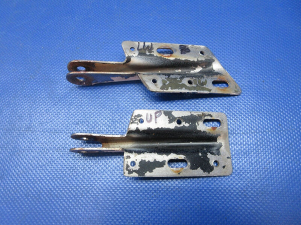 Piper PA-28-181 Archer Cabin Door Hinge Upper & LWR P/N 79475-07 (0924-1427)