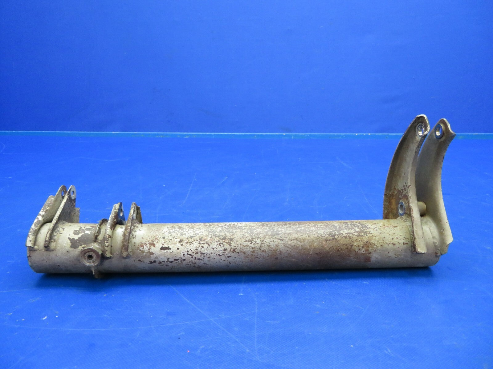 Cessna 310 / 310P Main Gear Torque Tube Assy RH P/N 5045010-14 (0720-319)4