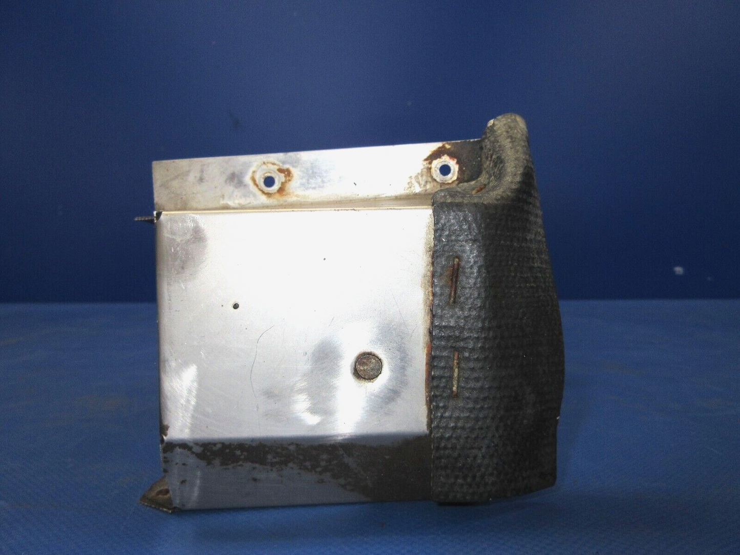 Piper PA-23-250 Aztec Oil Cooler Cover Assy LH P/N 16799-00 (0624-776)