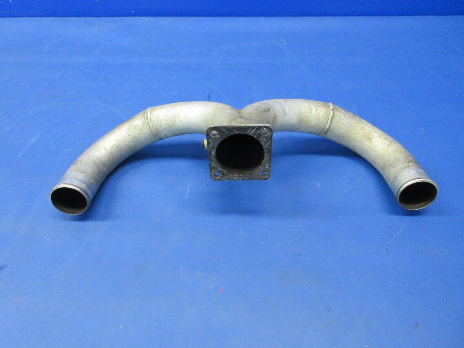 Cessna 175 Intake Manifold Riser Assy P/N 627306 (0824-2037)