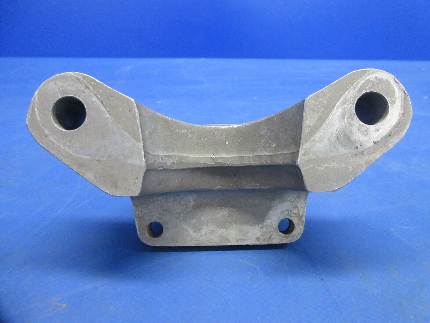 Bell 47J-2 Main Rotor Hub Support Pillow Block P/N 47-120-163-5 (1124-892)