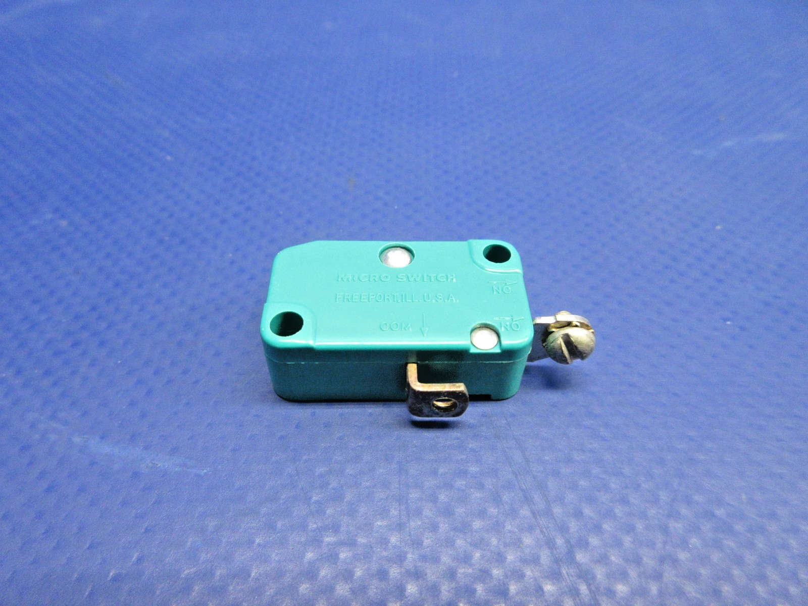 General Aviation Inc Microswitch P/N V3-1003 NOS (0826-730)5
