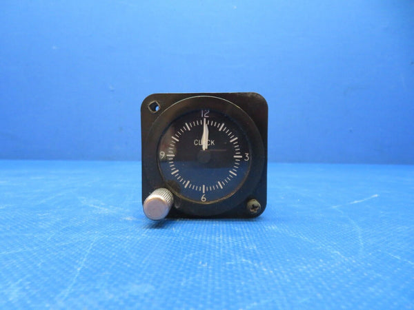 Cessna 172 / 172P Electric Clock P/N C664508-0102 TESTED (1024-106)