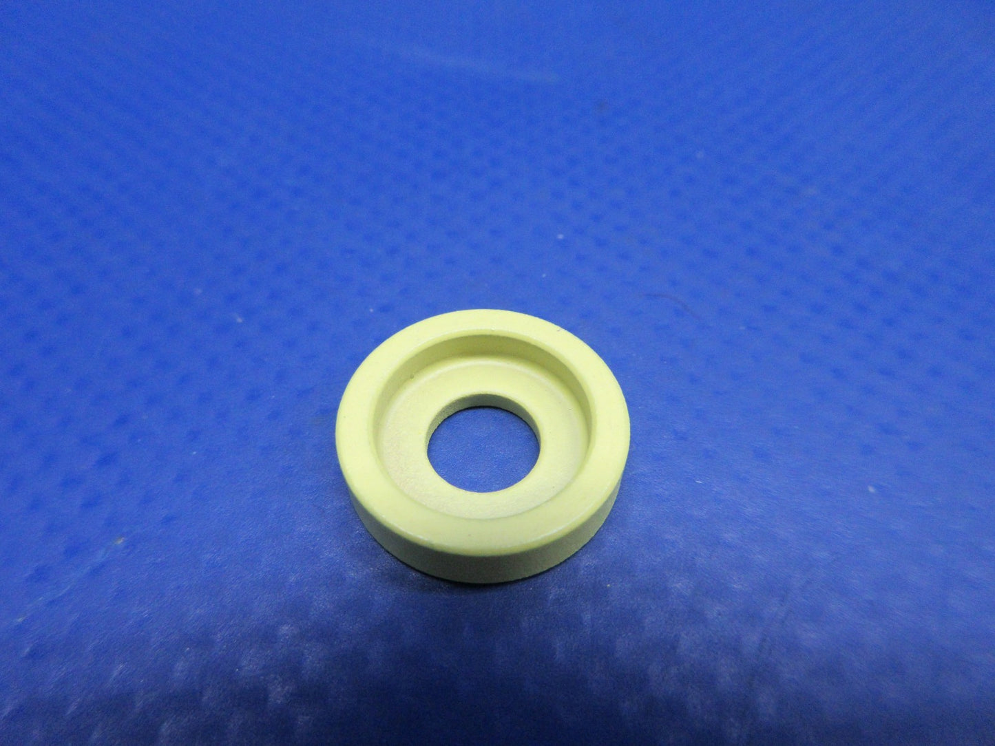 Beech Carpet Channel Retainer Spacer P/N 101-530836-17 LOT OF 5 NOS (0326-976)12