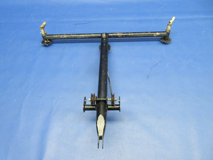 Piper PA-34-200T Seneca II Central Column Tee Bar Assy P/N 62703-34 (0524-2077)