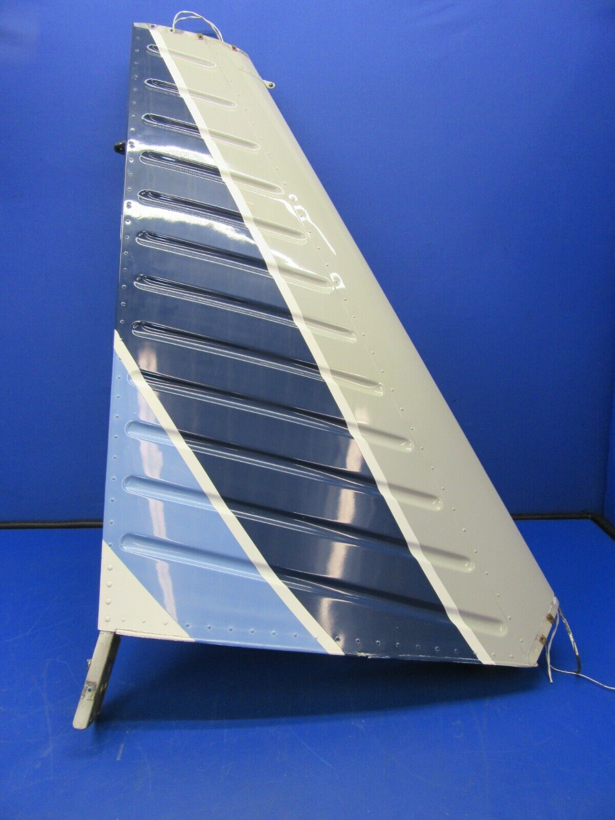 Piper PA-32-300 Vertical Fin / Stabilizer P/N 63500-08, 63500-008 (0821-203)