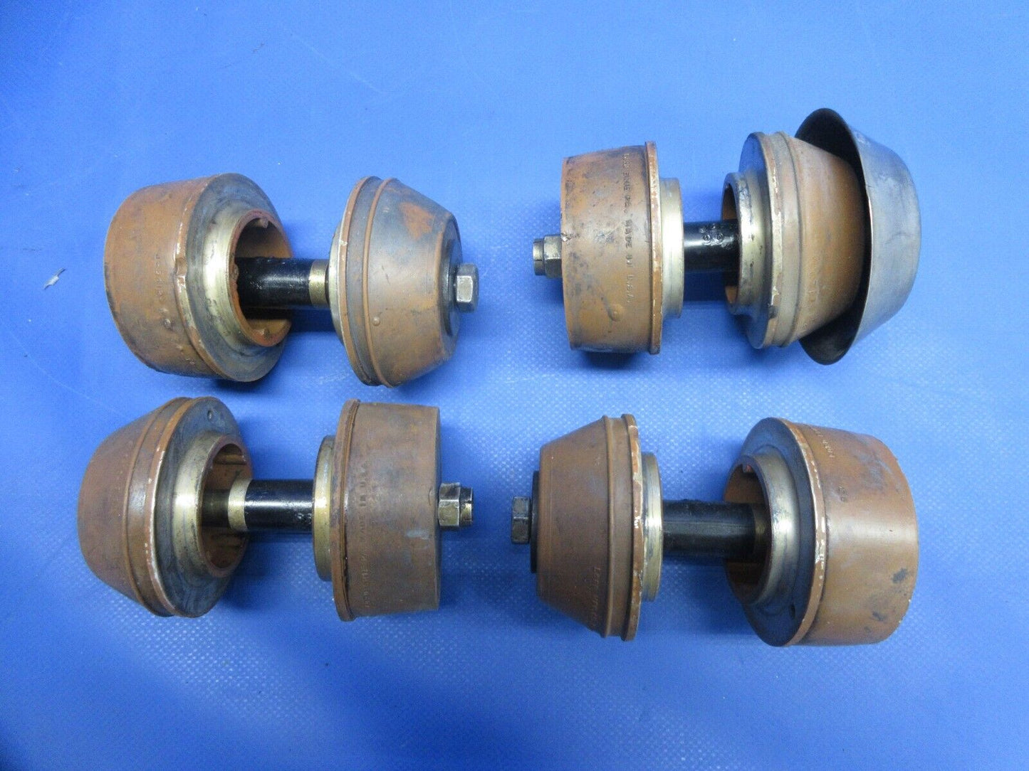 Piper PA-34-200T Seneca II Lord Engine Shock Mount Set P/N J-9612-33 (0824-771)
