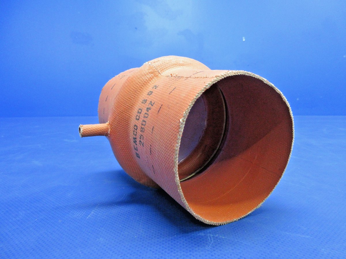 Beech Induction Air Duct P/N 36-380098-1 NOS (0926-767)3