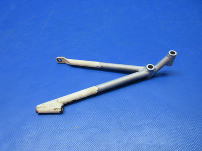 Cessna 177RG Cardinal Support Main Gear Actuator LH P/N 2041014-1 (0818-58)0