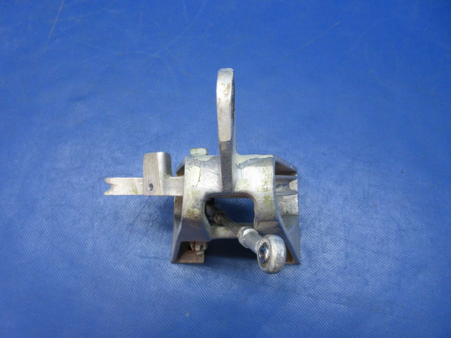 =Aeronca 11AC Chief Aileron Control Sector & Bracket P/N 3-528 (1024-1413)