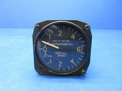 RC Allen Instantaneous Vertical Speed Indicator P/N 32-1007 WARRANTY (1024-1288)