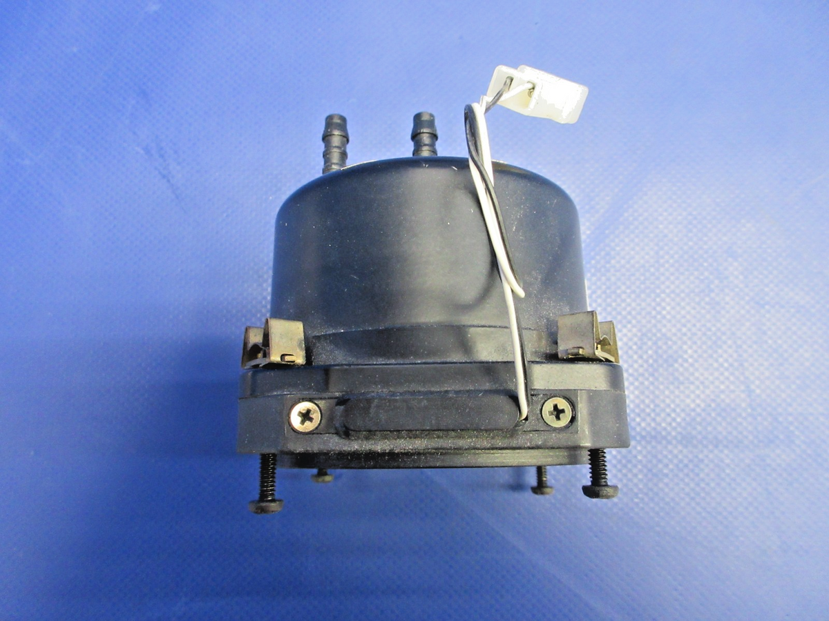 Diamond DA-40 United Instruments Airspeed Indicator P/N 8025 WARRANTY (0626-848)2