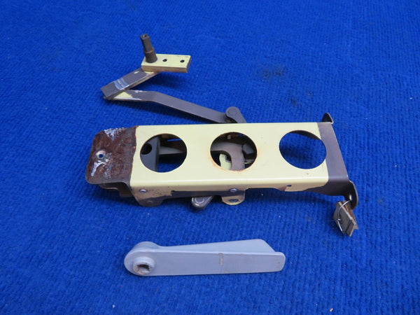 Socata TB-10 FWD LH Box Assy Door Latch Mechanism P/N 25025004 (0722-351)