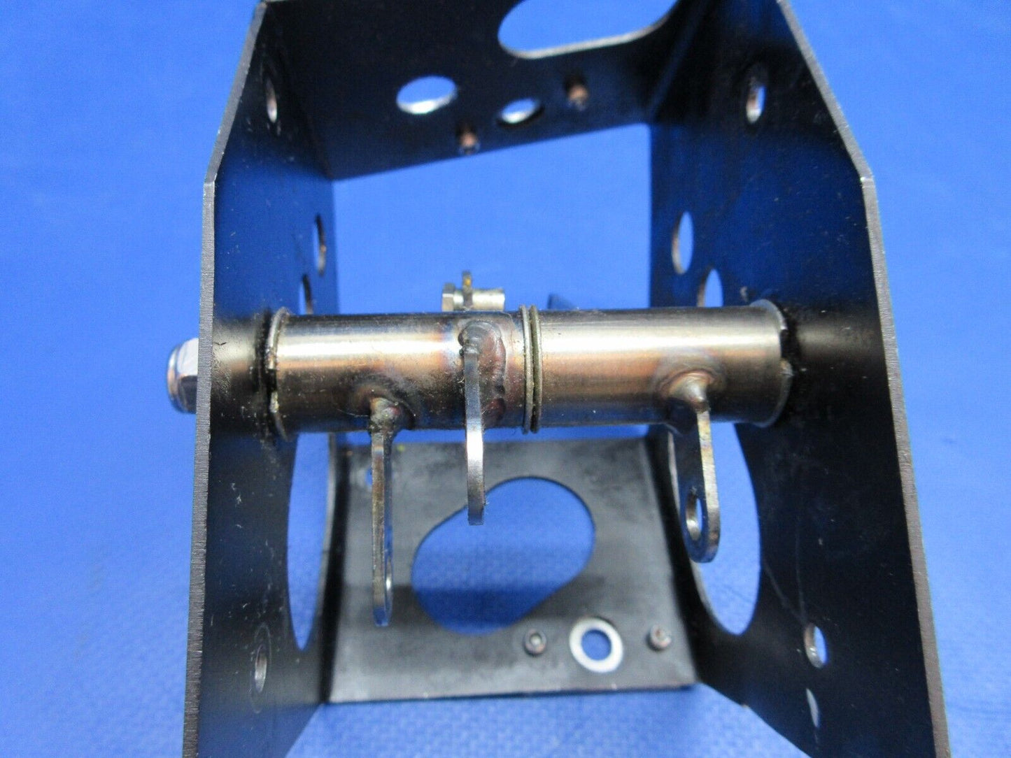 Diamond DA-42 Bowden Cable Mounting Plate LH P/N D60-2167-21-01 (0623-160)