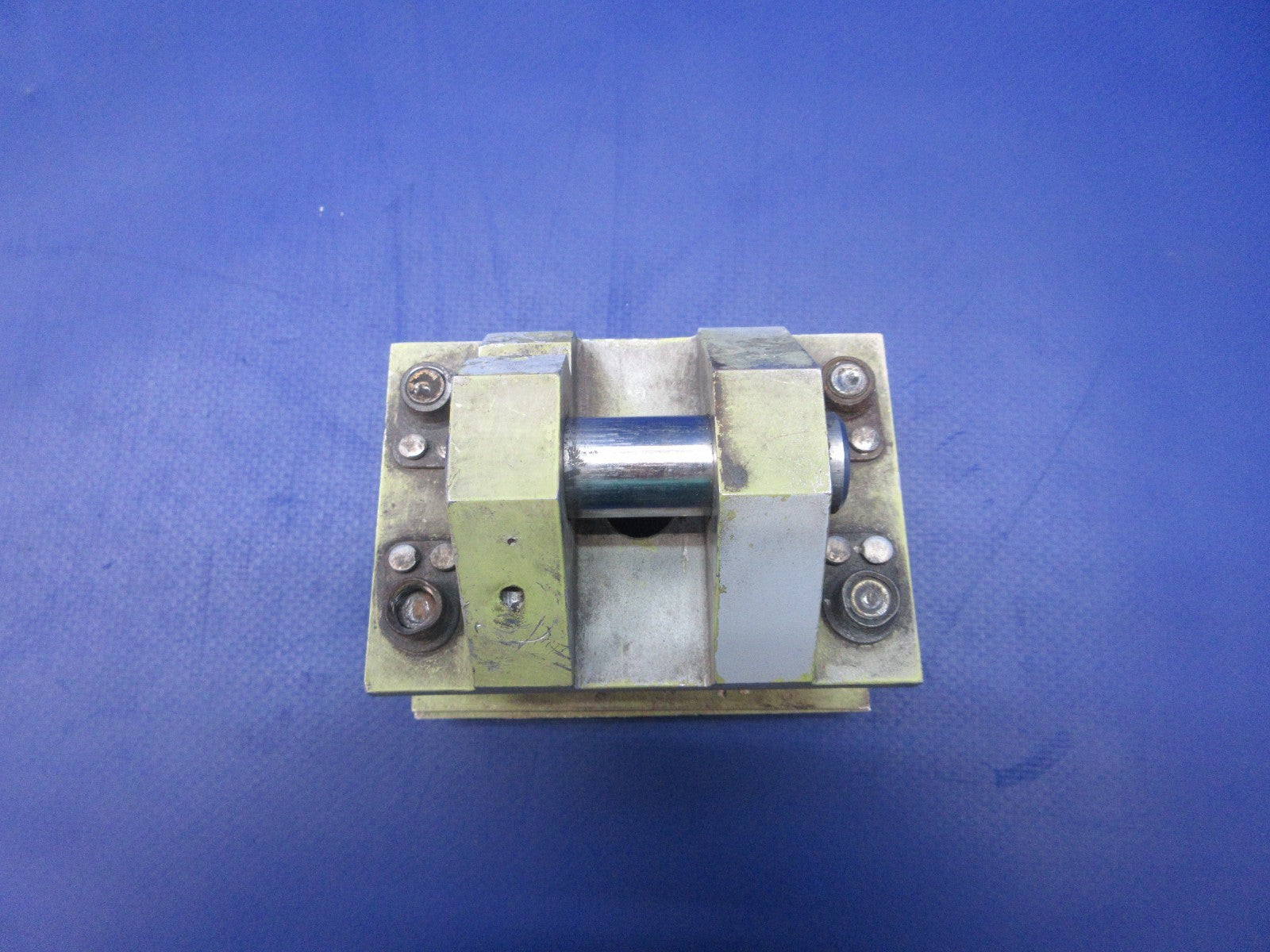Beech 76 Duchess Landing Gear Shock Absorber Connector 105-810020-3 (0726-705)1