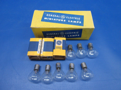 General Electric Miniature Lamps P/N 1119BX3 LOT OF 11 NOS (0424-1112)