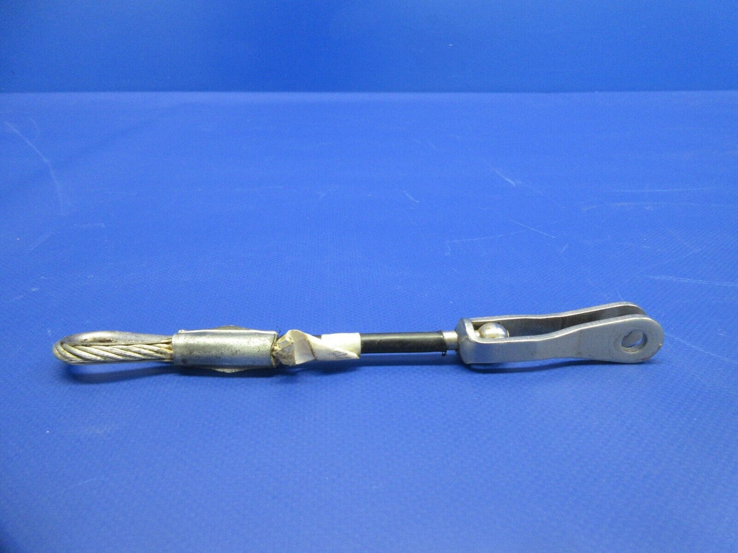 1996 Piper PA-28 Rear Center Belt Attach Cable & Cover P/N 96908-000 (1224-712)