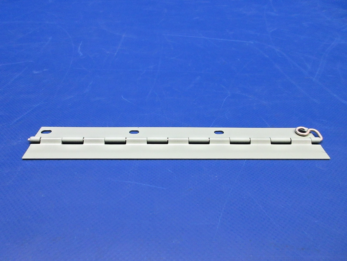 Cessna Aileron Hinge P/N 0523816-1 NOS (0326-1001)14