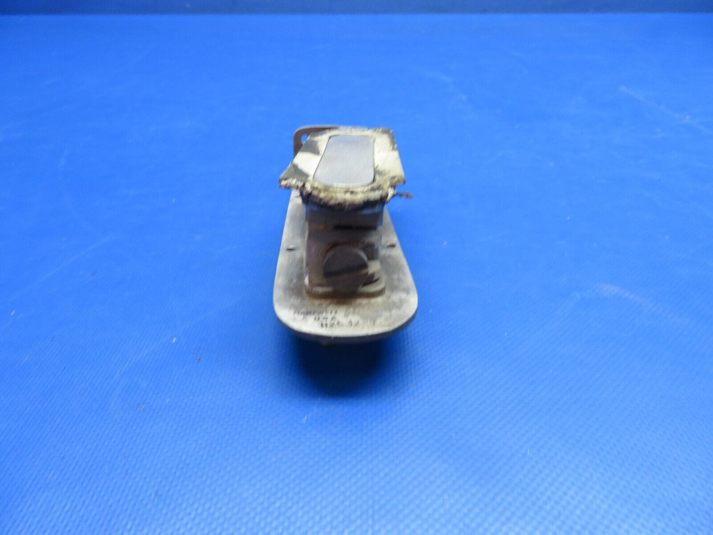 Beech C24R Sierra Hartwell Catch Assy Baggage Door P/N H2532-9 (0624-1782)