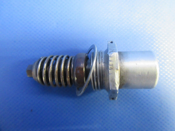 Continental TSIO-520-E9B Oil Relief Valve P/N 639305 (0924-730)