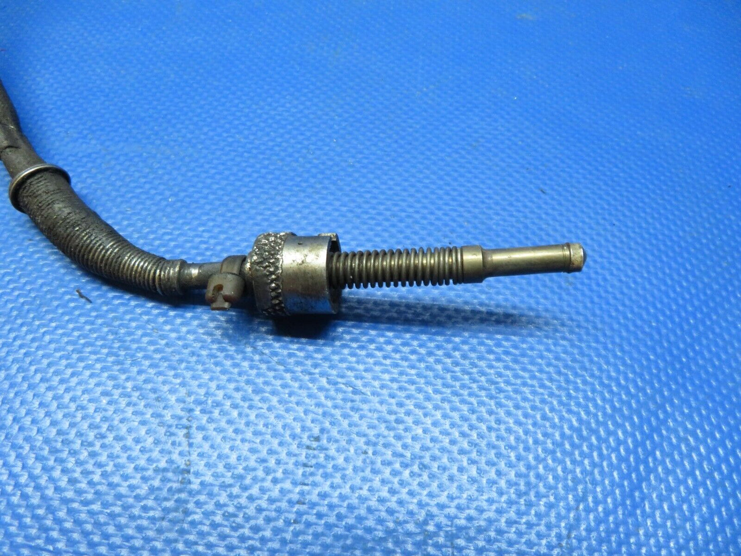 Piper PA-23-250 Aztec Lewis Bayonet Temp Probe P/N AN5541-1 TESTED (0724-105)
