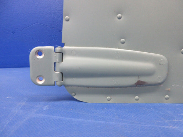 Cessna 150 / 150L Cabin Door LH w/ Key P/N 0413033-25 (1024-2157)