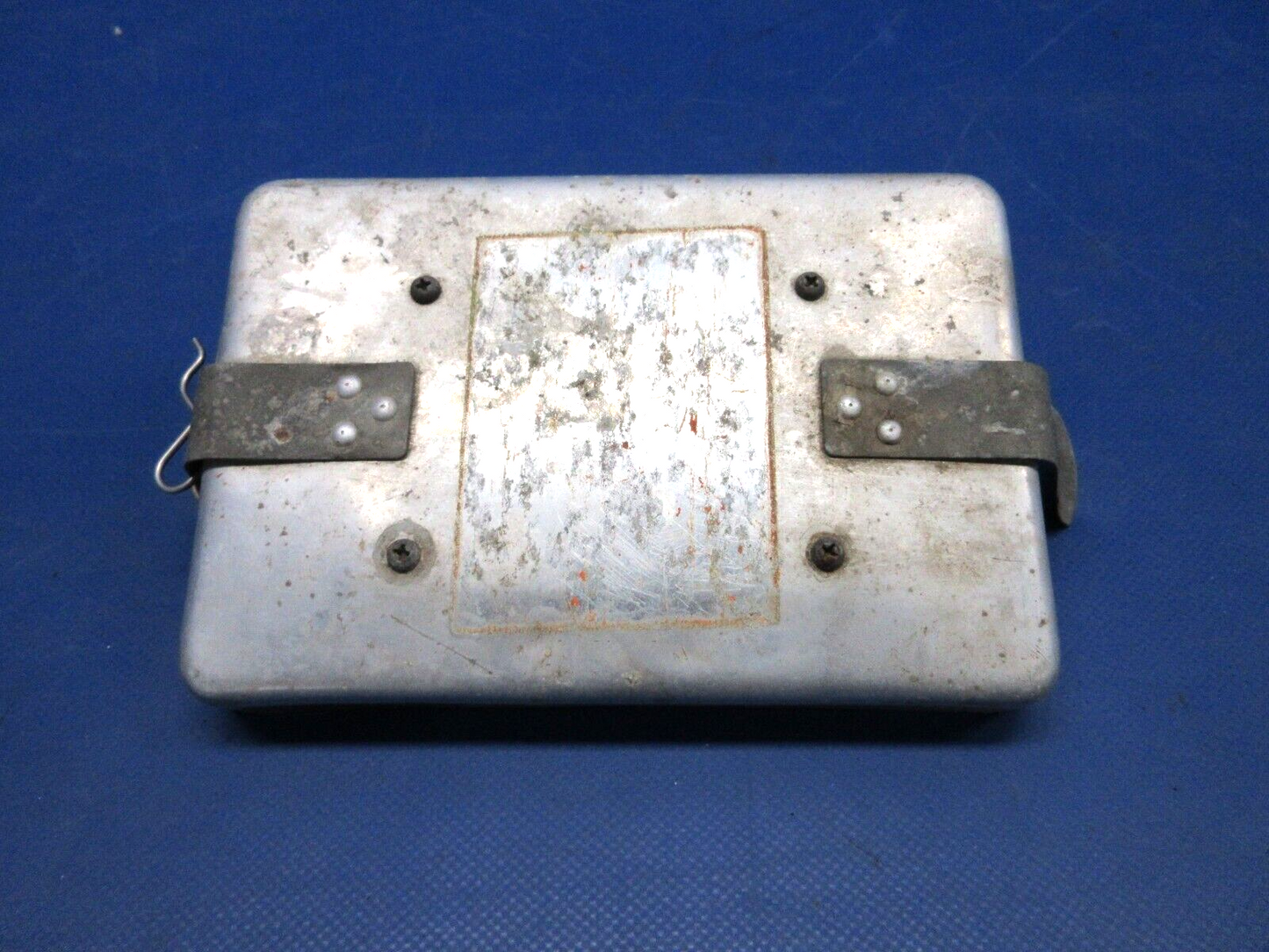 Cessna 175 Battery Box Lid Assy P/N 0413307-21 (0524-1322)0