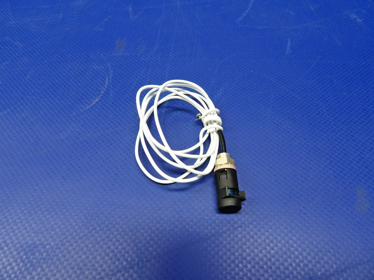 Beech King Air 90 / 100 Grimes Post Light Fixture A-4896A-1-24 NOS (0426-1271)5