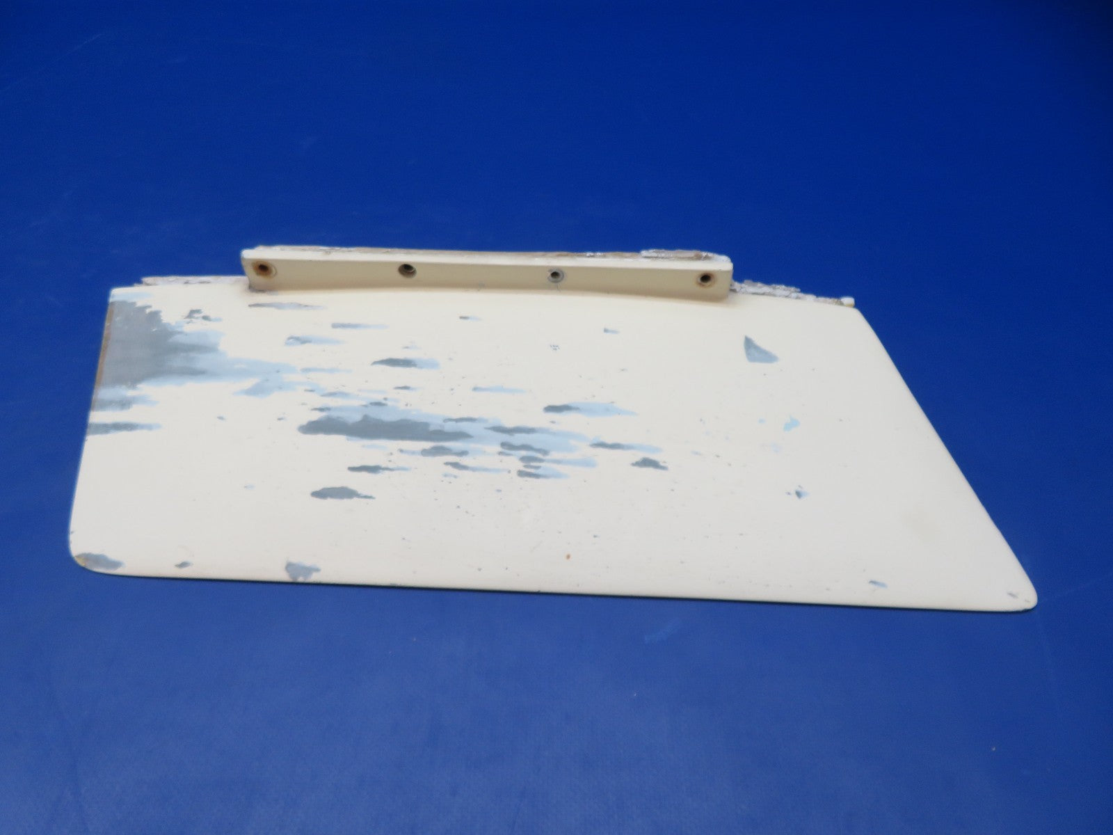 Cessna 421 Communication Components Antenna P/N VT10-02 (0326-243)6