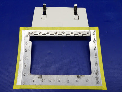 Beech 95 / D95A LH INBD / RH OTBD LWR Cowling Door P/N 95-910011-479 (0326-408)16