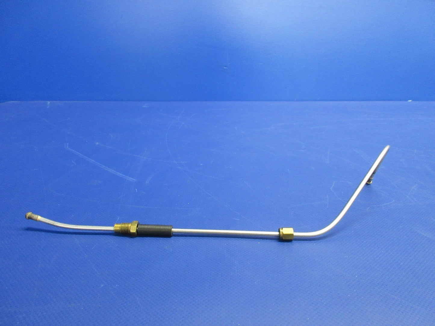 Continental Fuel Injection Bend Tube #4 Cylinder P/N 649104 NOS (0426-772)8