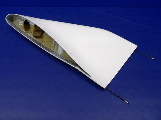 Diamond DA-40 Wing Tip Right Hand P/N DA4-5732-00-00 (0726-1274)0
