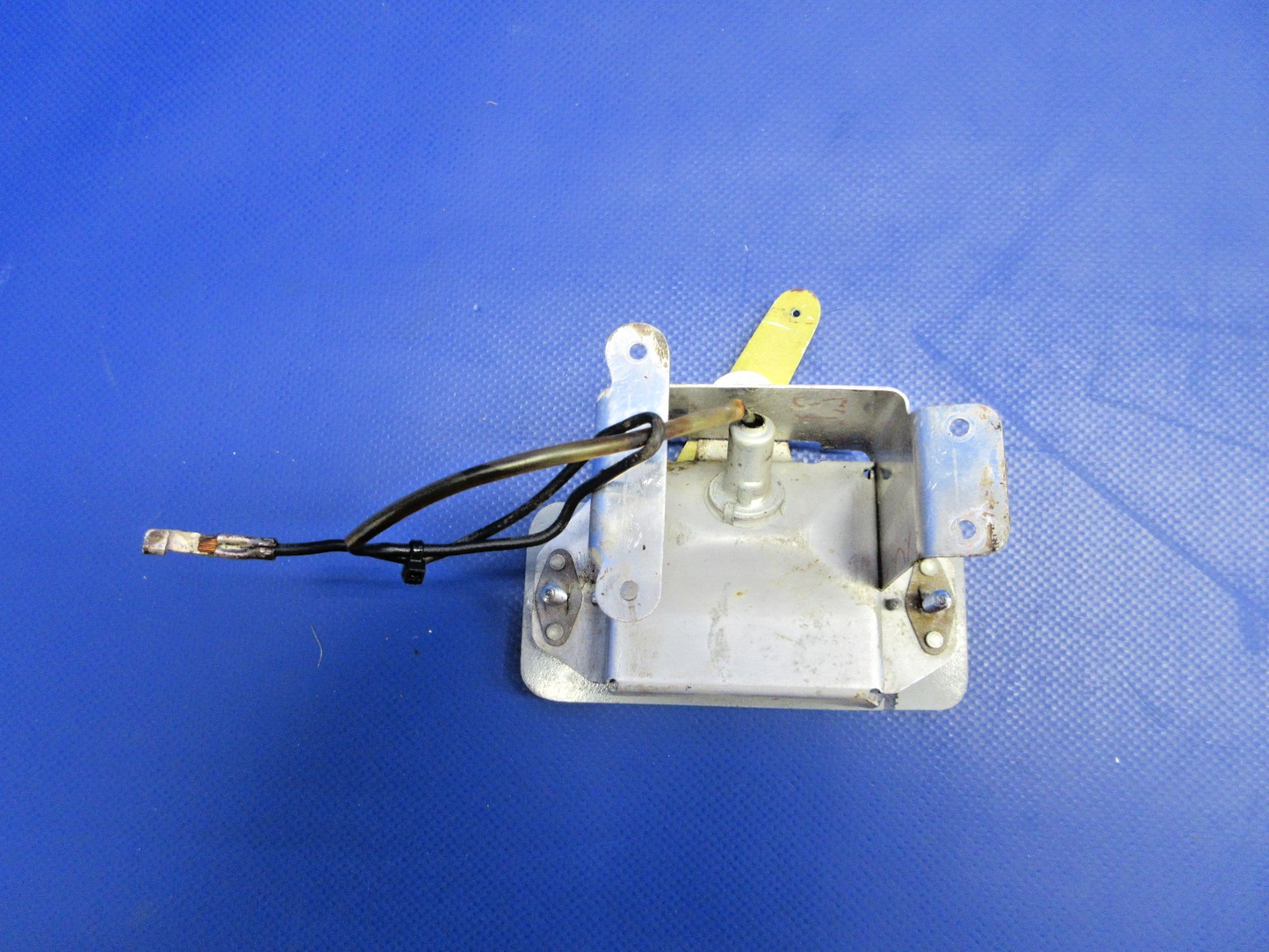 Beech F35 Bonanza Landing Gear Visual Indicator P/N 35-815144 (0726-755)6