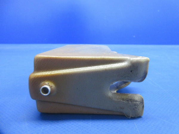 Piper PA-32RT-300T Lance II Brake Cylinder Reservoir & Case 38465-02 (0924-887)
