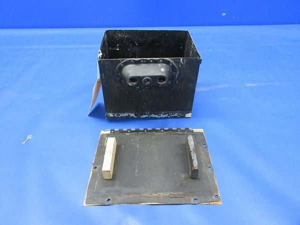 Beech 95 / D95A Travel Air Battery Box Assy & Lid P/N 95-410006-610 (0524-2022)