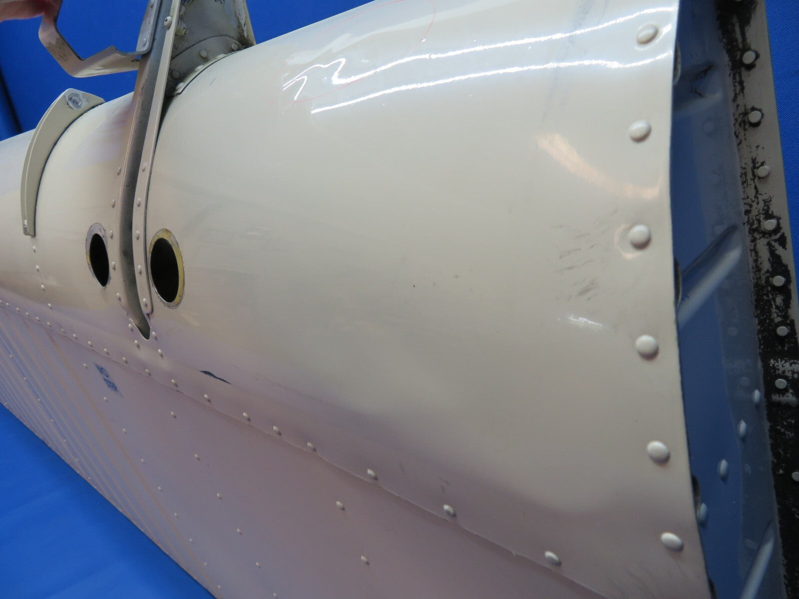 Beech B55 Baron LH Flap Assembly P/N 95-160000-607 (1020-239)9