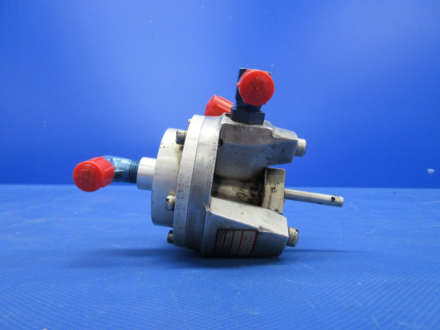 Beech 95 / D95A Travel Air LH Fuel Selector Valve Assy P/N HE-765-1 (0524-1124)