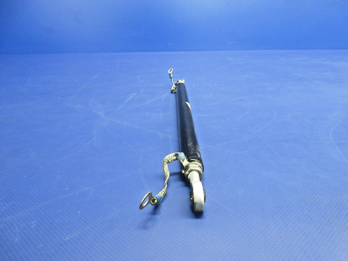 Diamond DA-40 Aileron Control Rod P/N PR1-18X.5-8-0295D (0926-897)7