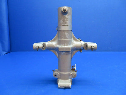 Piper PA-23-250 Aztec LH Main Gear Strut Housing 751-929, 31835-00 (0824-1771)