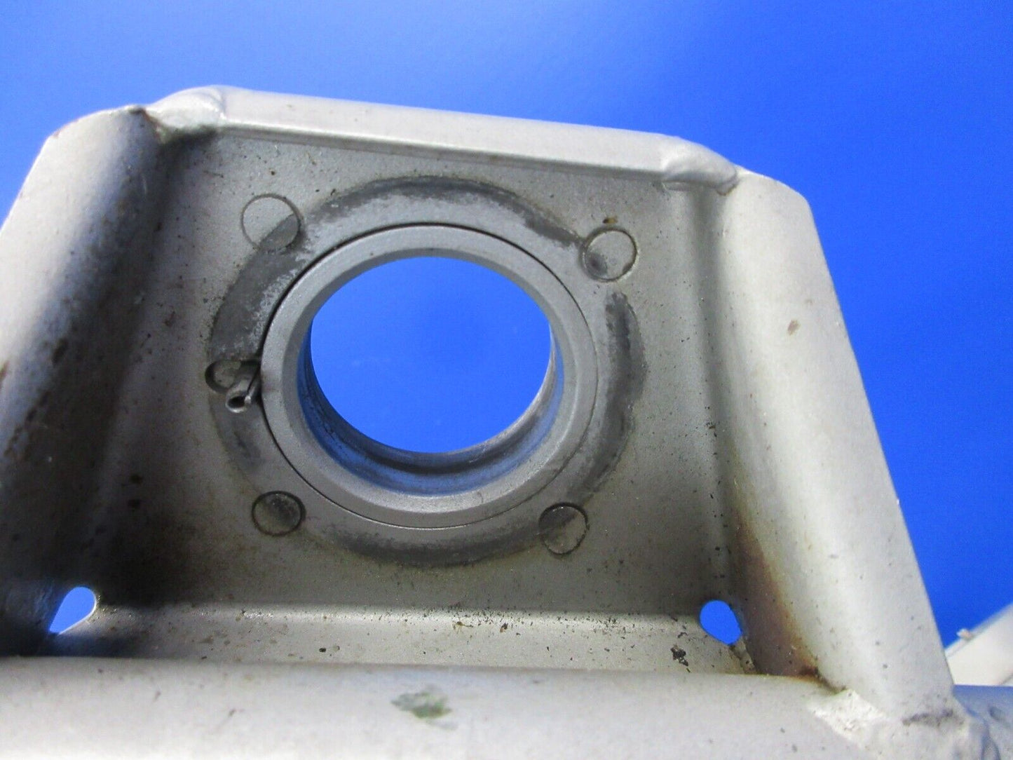 Beech 19A Musketeer Lycoming O-320 Engine Mount Assy P/N 69-910006-75 (0424-637)