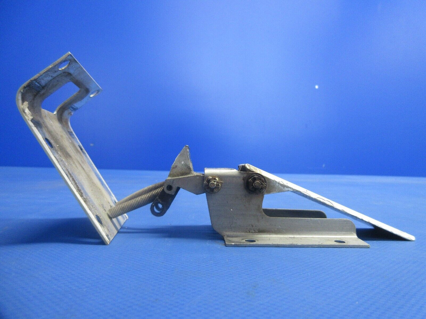 Piper PA-32RT-300T Lance II Cabin Door Exterior Handle Latch 79530-02 (0924-894)