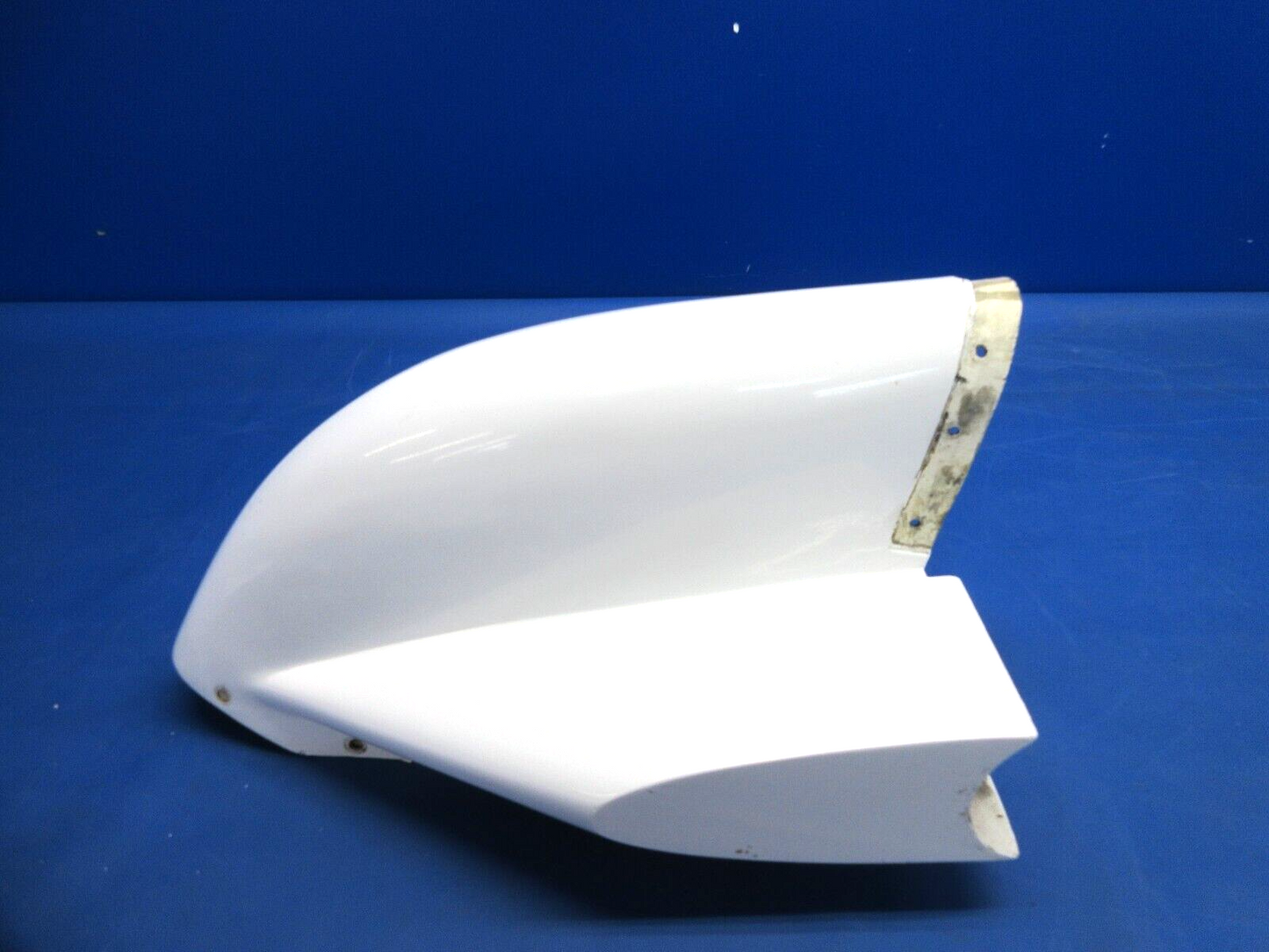Piper PA-32RT-300T Lance II Forward Fin Tip P/N 38349-03 (0924-2069)