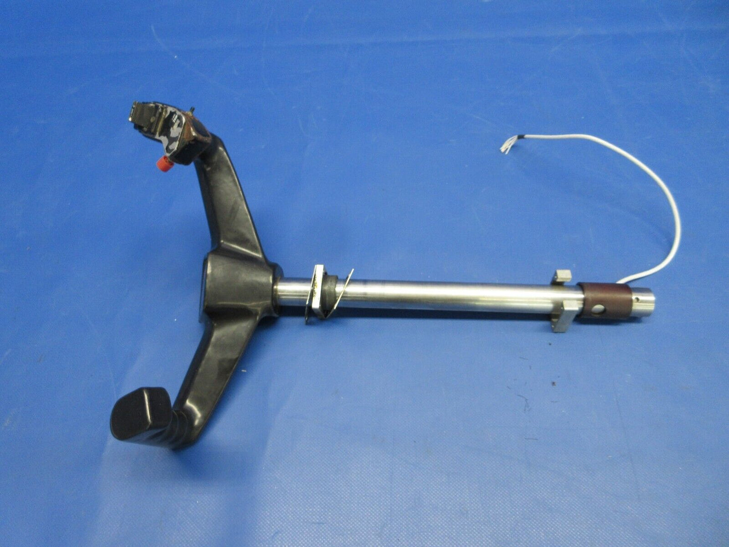 Piper PA-34-200T Control Wheel Assy w/ Trim Control P/N 79276-00 (0524-2074)