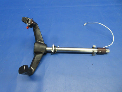 Piper PA-34-200T Control Wheel Assy w/ Trim Control P/N 79276-00 (0524-2074)